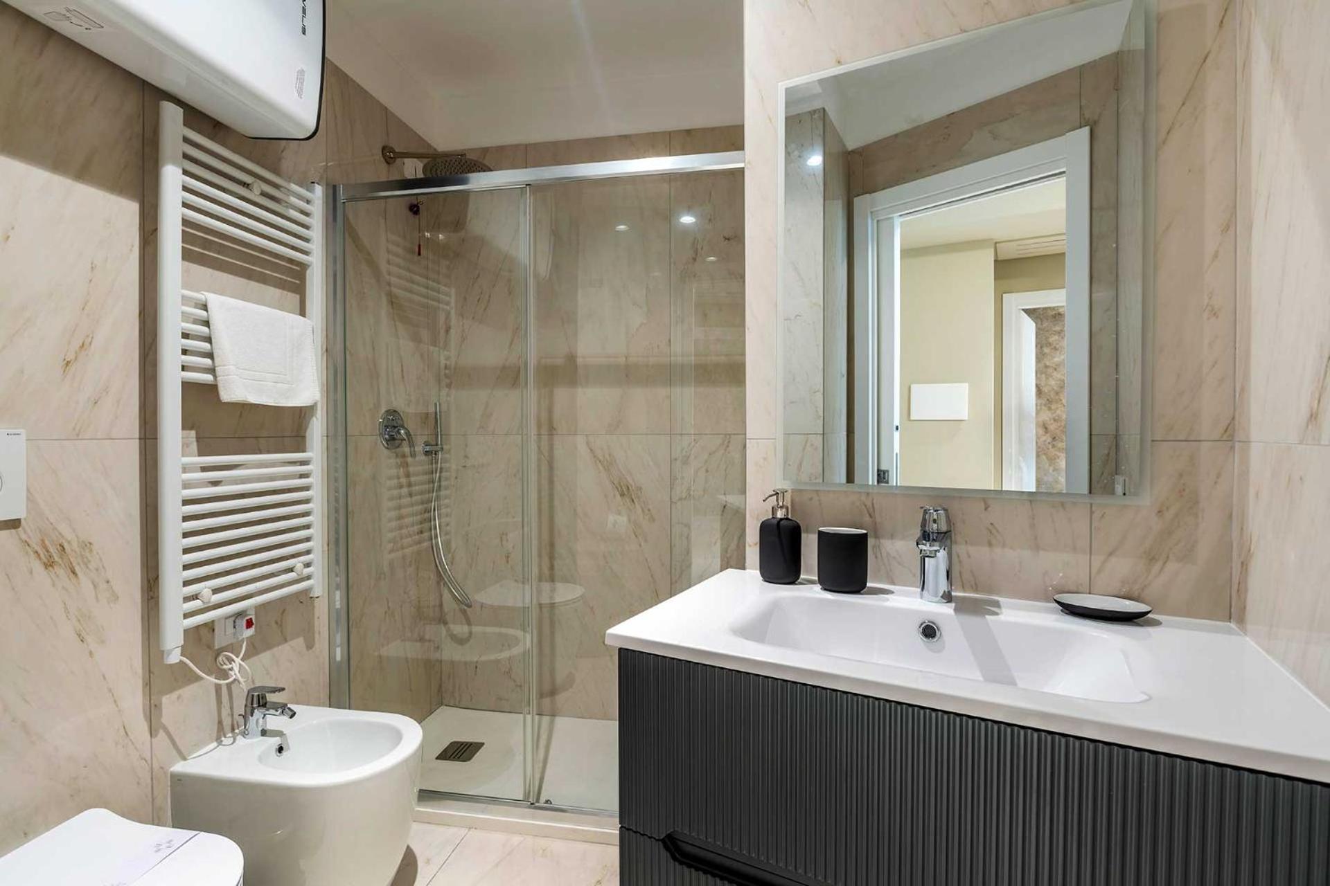 Velasca Tower Apartments Milano Eksteriør bilde